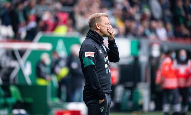 BREMEN, GERMANY - OCTOBER 30: Head coach Markus Anfang of SV Werder Bremen disappointed during the Second Bundesliga ma