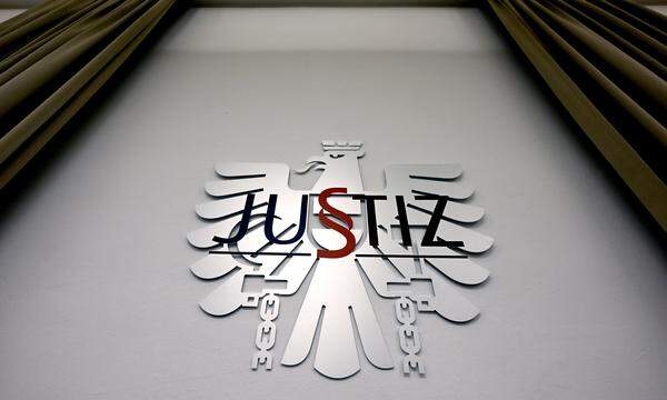 Die Strafe des Vaters verringerte der Oberste Gerichtshof Salzburg von zwölf auf zehn Jahre Haft.