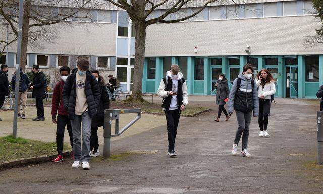 In Dortmund (im Bild) werden die Schulen wieder geschlossen