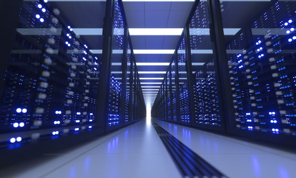 In einer international abgestimmten Aktion beschlagnahmten Ermittler zahlreiche Server der Hackergruppe. (Symbolbild eines Serverraums) 