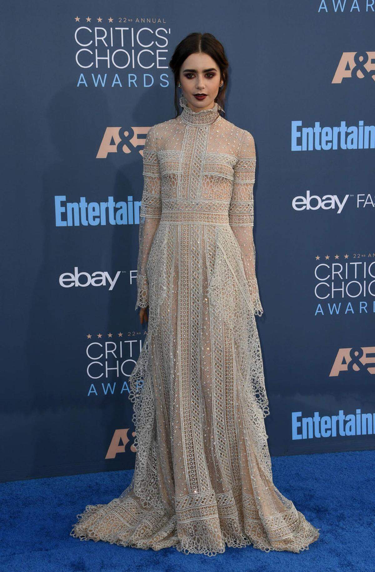 Als Gothic-Prinzessin konnte Lily Collins in einem Kleid von Elie Saab einen guten Auftritt hinlegen.