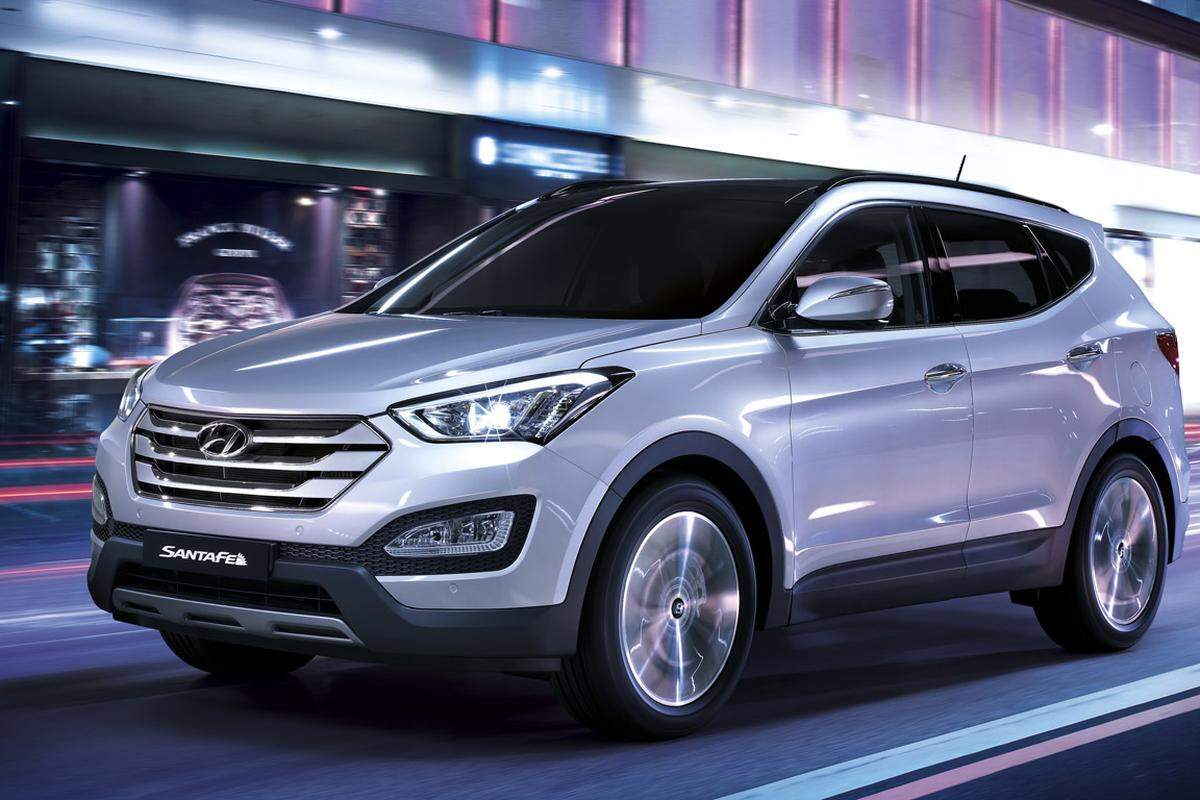 Der Hyundai Santa Fe 2.4 2WD hat mit von 16.494 Euro den geringsten Wertverlust in Euro. Neupreis: 29.990 Euro.