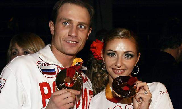 Archivbild von den Olympischen Spielen in Turin: Kostomarov gewann mit Tatiana Navka Gold im Eistanzen.