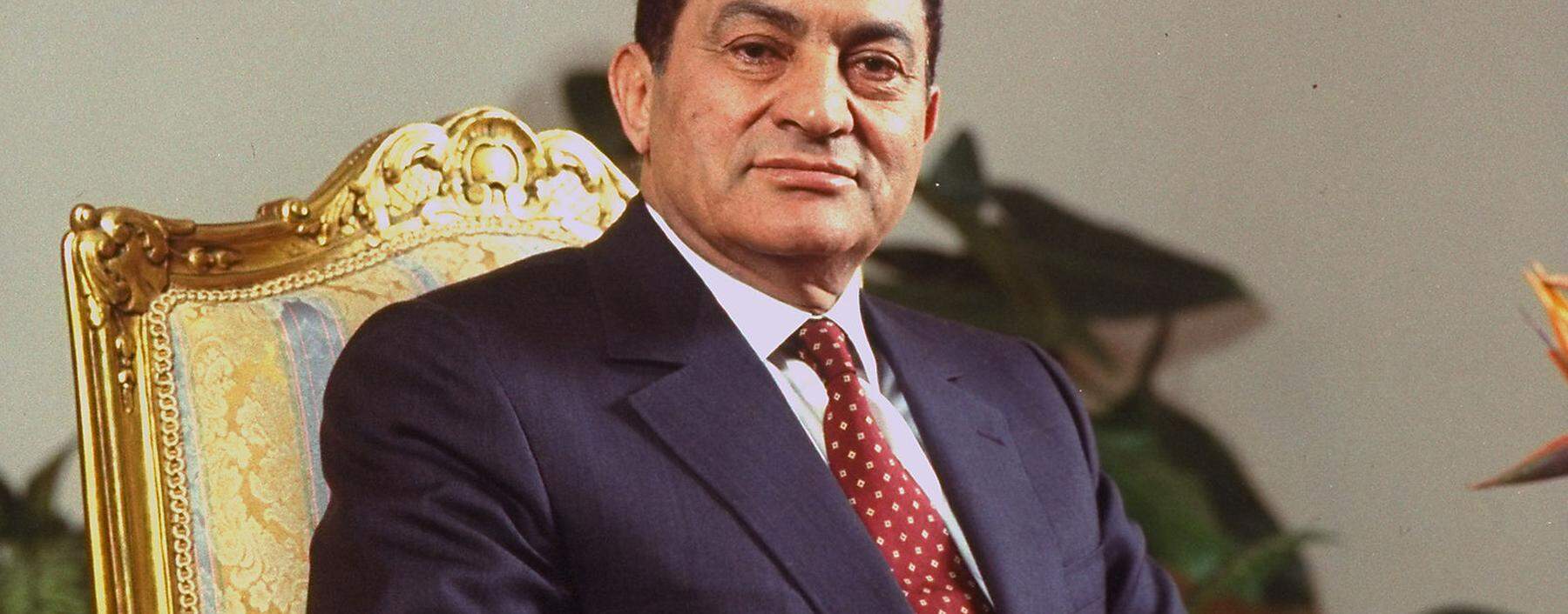 Der Autokrat auf seinem Thron. Hosni Mubarak herrschte von 1981 bis 2011. Nun ist er verstorben. [ Getty Images ]