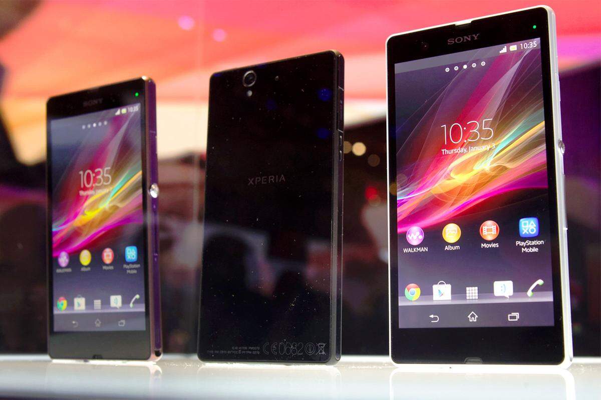 Сони про 15. Сони иксперия з 10. Sony Xperia display. Дисплей Sony Xperia. Sony Xperia s и айфон.