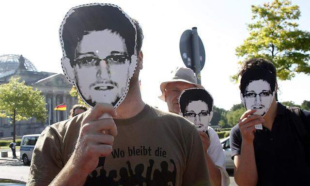 Edward-Snowden-Maske