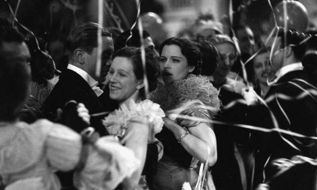 „Alles ganz österreichisch.“ Szene aus dem Film „Maskerade“ (1934).