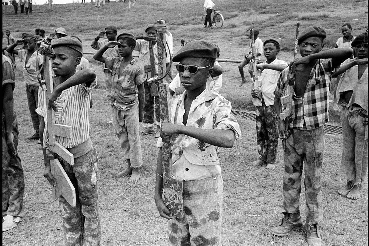 Kongo, 28. November 1961: Kämpfer des Katangese Youth Movement in Elisabethville.