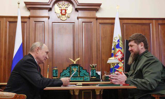 Tschetschenenführer und Putin-Freund Ramsan Kadyrow zu Besuch im Kreml.