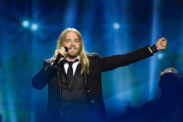 Eine Ballade im alten Eurovisions-Stil brachte Eythor Ingi, den Vertreter Islands, Platz 17.