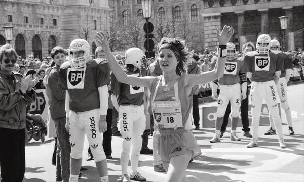 Sternstunde des „Frühlings-Marathons“: Carina Weber-Leutner lief 1987 als Siegerin über den Heldenplatz.