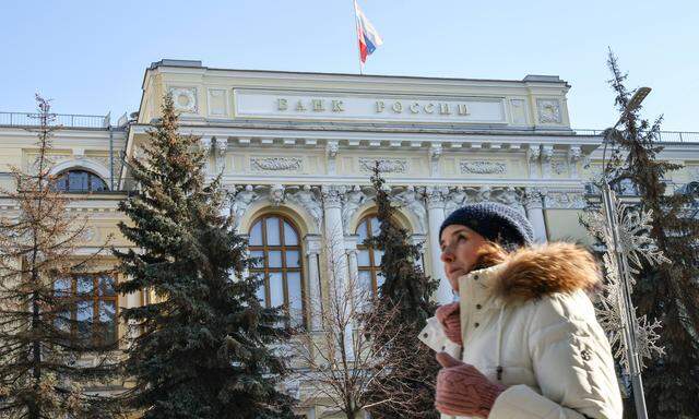 Die russische Notenbank hält nach fünf Zinserhöhungen in Serie still. 