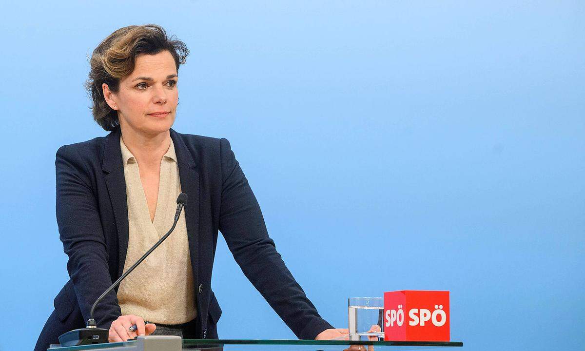 Das Rennen um den SPÖ-Vorsitz bleibt jedenfalls turbulent.