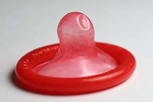 hiv übertragung durch sexspielzeug Geschlechtskrankheiten main image 1