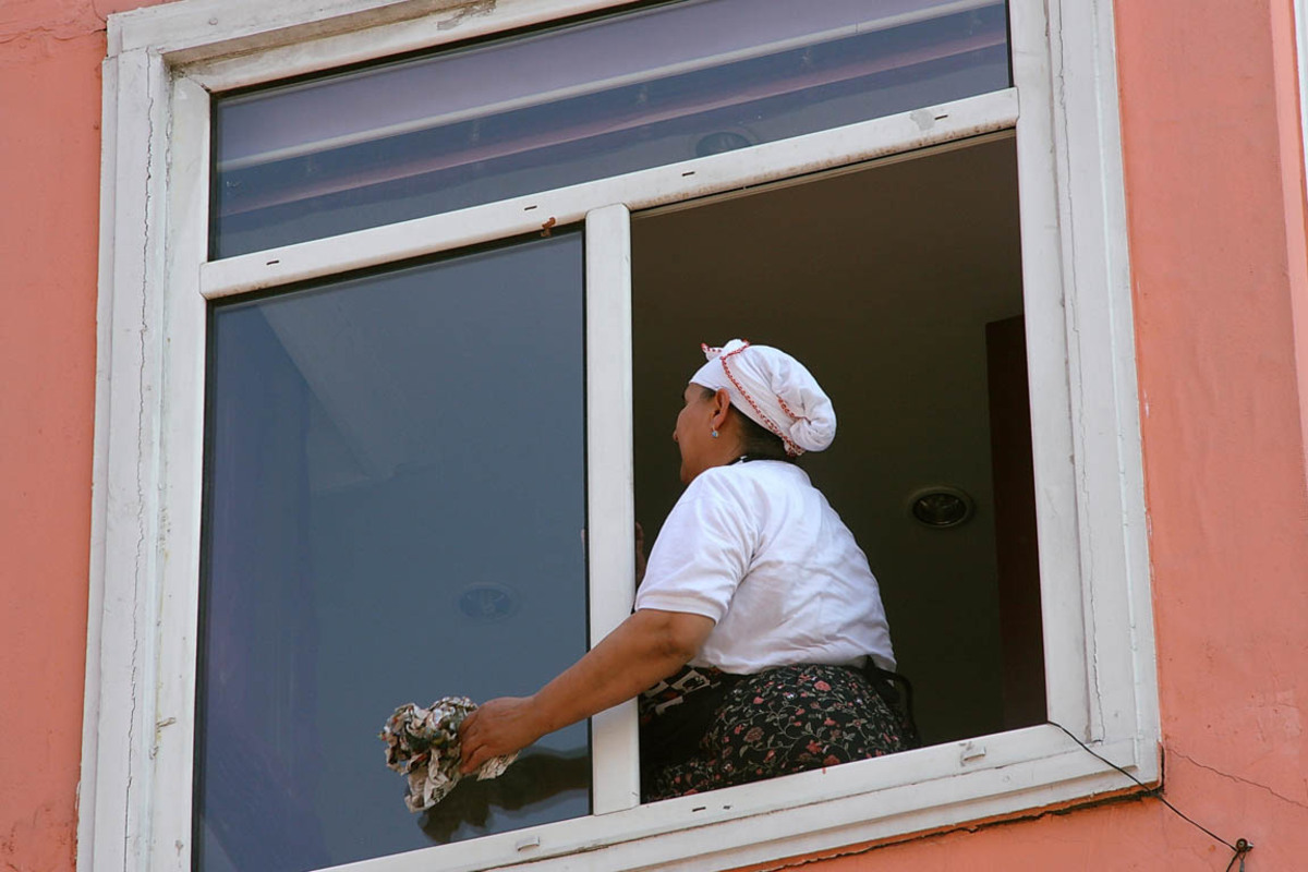 An letzter Stelle liegen die Reinigungskräfte mit einem Wert von 98. Ihre Unzufriedenheit begründet sich auf geringe Bezahlung und schlechte Arbeitsbedingungen.