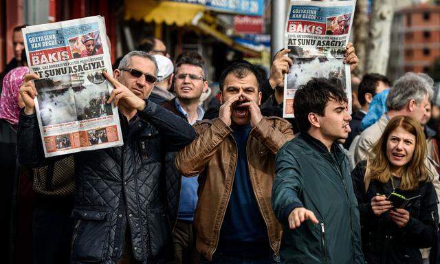 TURKEY-RIGHTS-MEDIA-POLITICS-DEMO