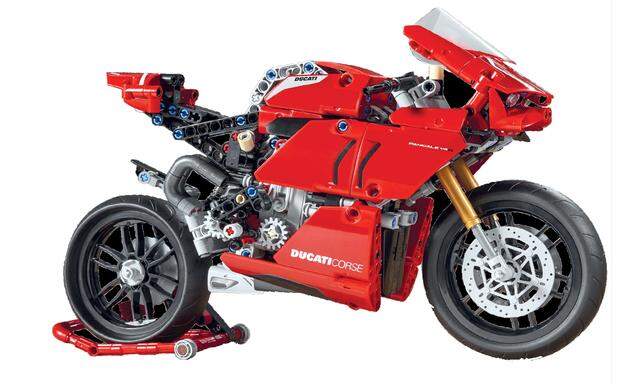Legos wunderschöne Ducati Panigale passt in dein Zimmer und kostet doch einen Hauch weniger als das Original...