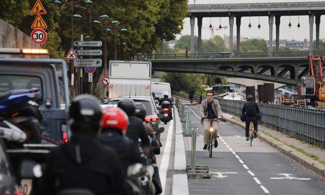 Themenbild: Verkehr in Paris