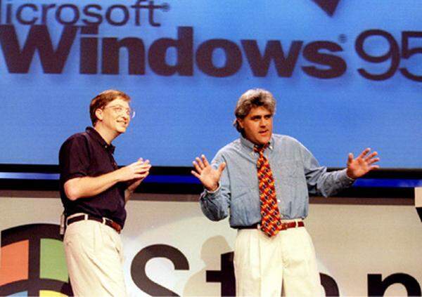 Microsoft sparte nicht an Kosten, um sein neues System überall zu bewerben. Der Talkshow-Star Jay Leno wurde auf die Bühne gebeten, die Rolling Stones steuerten den Song "Start me up" für die Werbekampagne bei. Insgesamt soll Microsoft 300 Millionen Dollar für die Vermarktung von Windows 95 gezahlt haben.
