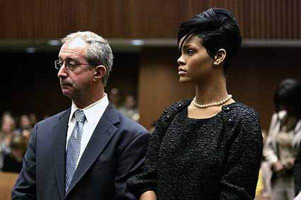 Rihanna war im Gerichtssaal anwesend, gab jedoch keinen Kommentar ab.