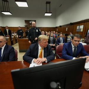 Donald Trump im Gerichtsaal in Manhattan, New York City am Dienstag.