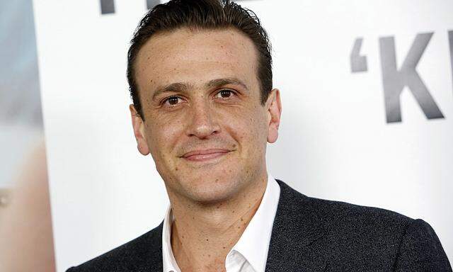 Actor Jason Segel arrives at the premiere of the movie ´This is 40´ at Grauman´s Chinese Theatre in Hollywood