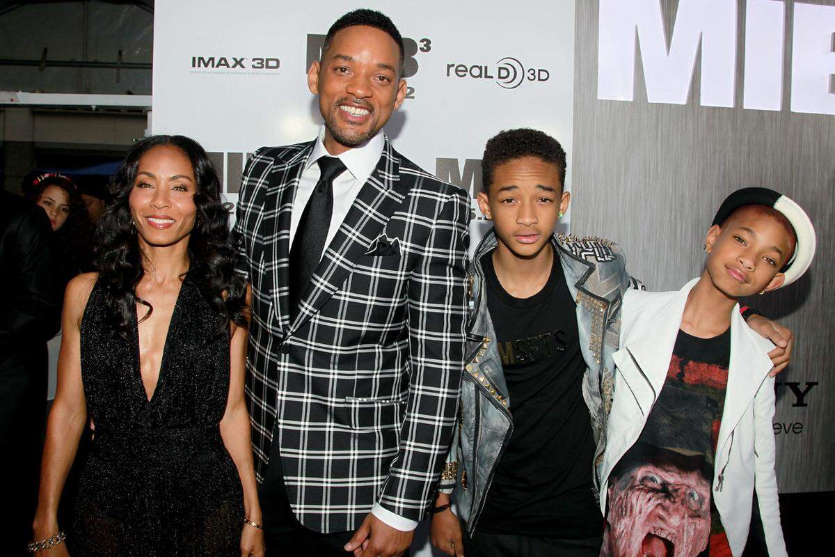 Will Smith fördert mit seiner Frau Jada Pinkett-Smith seit Kindesalter die Musik und Schauspielkarriere seiner Kinder Jaden und Willow. Und diese Rechnung geht auf: Jaden und Willow konnten neben Platzierungen in den Musikcharts auch schon den ein oder andern großen Kinofilm verbuchen.