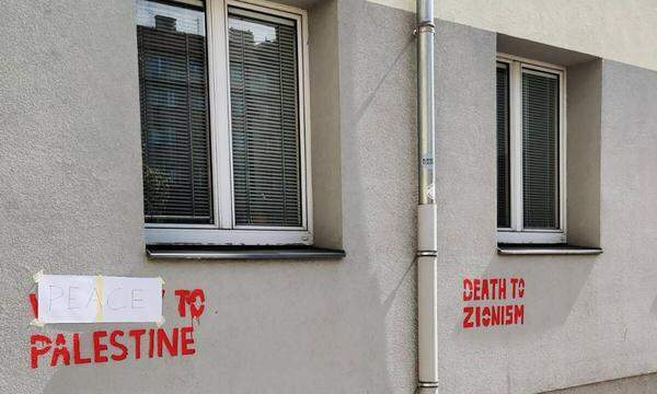 In der Leopoldstadt in Wien wurden diese Woche antisemitische Parolen auf Hauswände gesprüht.