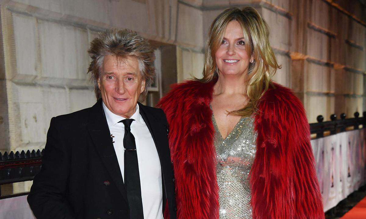 Mit seiner dritten Frau Penny Lancaster wollte Rocksänger Rod Stewart noch einmal ein Kind bekommen - daraus wurden sogar zwei. Sohn Alastair kam 2005 zur Welt, als Stewart schon seinen 60. Geburtstag gefeiert hatte. Sohnemann Aiden 2011, als der Achtfach-Vater bereits 66 Lenze zählte.