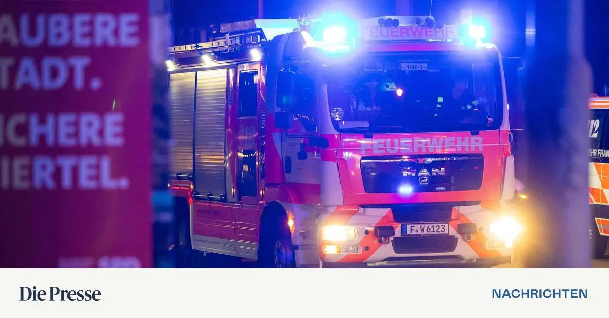 Feuer-in-Club-in-Deutschland-Hunderte-flohen-ins-Freie