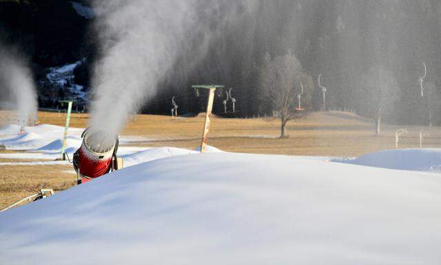 Die Wasserentnahme für Schneekanonen aus einem Fluss war Anlass des Streits, der jetzt vor dem EuGH liegt.