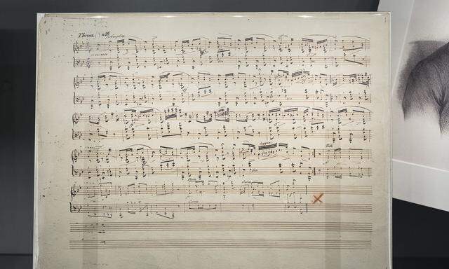 Fr´ed´eric Chopins Originalmanuskript der Variationen über „La ci darem la mano“ aus Mozarts „Don Giovanni“, eine Handschrift des 17-jährigen Komponisten, die sich im Besitz der ÖNB befindet.