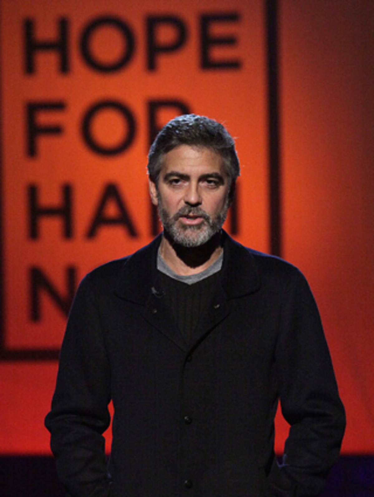 "Wer das Beben überlebt hat, ist noch nicht gerettet", sagte Organisator George Clooney. "Es gibt auf Haiti viele Gefahren, eine der größten ist einfach nur Wasser, weil es oft nicht sauber ist." Auch dafür würden Spenden gebraucht. "Lassen Sie uns den Menschen in Haiti zeigen, dass sie nicht allein sind."