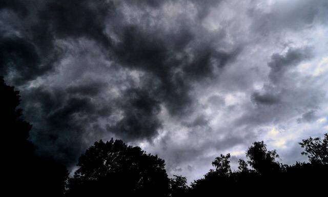 Symbolbild: Schweres Unwetter kommt auf