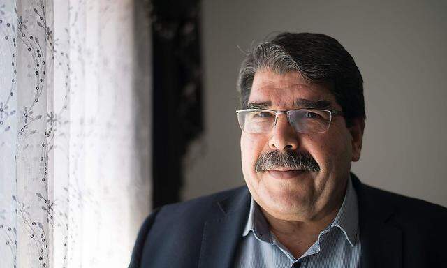 Salih Muslim wird von der Türkei per Haftbefehl gesucht.