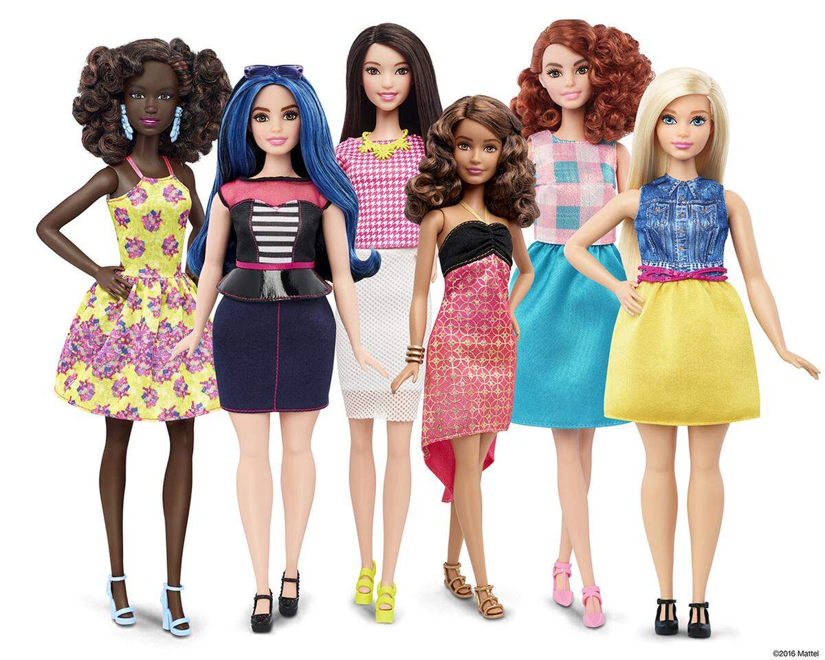 Mattel hat Anfang 2016 damit begonnen, Barbie nach mehr als einem halben Jahrhundert ein neues Aussehen zu verpassen.  