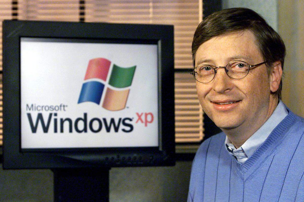 Aktion "gold code": Am 24. August 2001, zwei Monate vor dem Marktstart, überreichte Bill Gates Windows XP persönlich an die engsten Hardware-Partner. Der symbolische Akt wurde mit goldenen Aktenkoffern inszeniert. Die Vertreter wurden mit ihren XP-Koffern von Hubschraubern abgeholt.