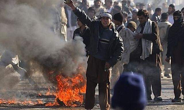Ausschreitungen in Kabul nach Koran-Verbrennung durch US-Soldaten 