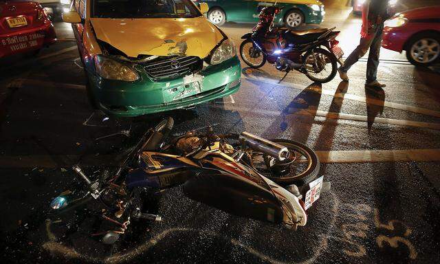 Nach einer Studie der Weltgesundheitsorganisation WHO kommen in Thailand auf eine Million Einwohner pro Jahr 362 Verkehrstote.