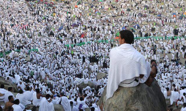 Auf dem Berg Arafat, 15 Kilometer östlich von Mekka soll der Prophet Mohammed seine letzte Predigt gehalten haben.