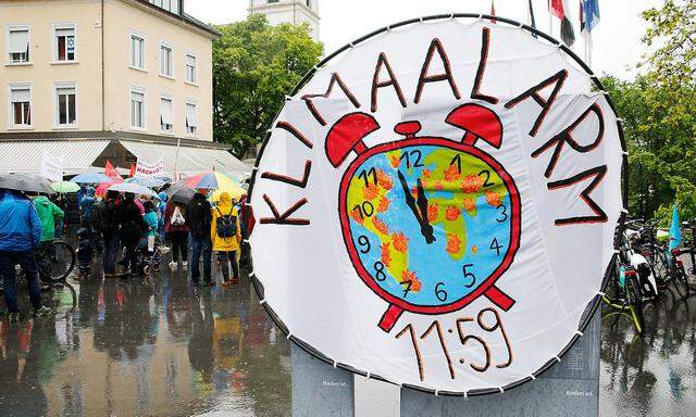 News Bilder des Tages Foto Manuel Geisser 21.05.2021 Baden AG : Strike for Future Klimademo in Baden Kanton Aargau *** P