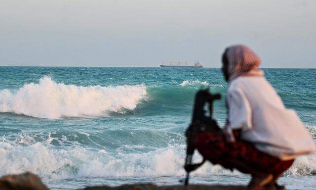 Schon vor zehn Jahren hatten Piraten das Meer vor Somalias Küste unsicher gemacht. Jetzt sind sie zurück.
