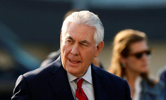 Tillerson arrives in Mexico City