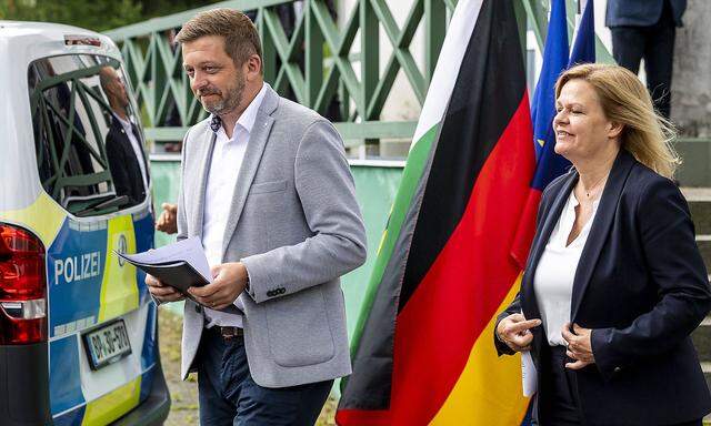 Die deutsche Innenministerin Nancy Faeser (re.) am 26. Mai zu Besuch bei ihrem tschechischen Amtskollegen Vit Rakusan.