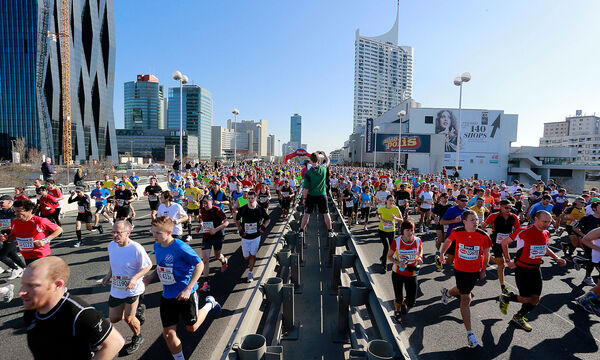 Archivbild: Der Wien-Marathon 2013 kurz nach dem Start