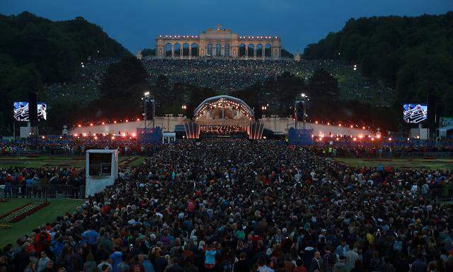 Sommernachtskonzert Wien Sch�nbrunn 14 05 2015 Wiener Philharmoniker Konzert im Schlosspark