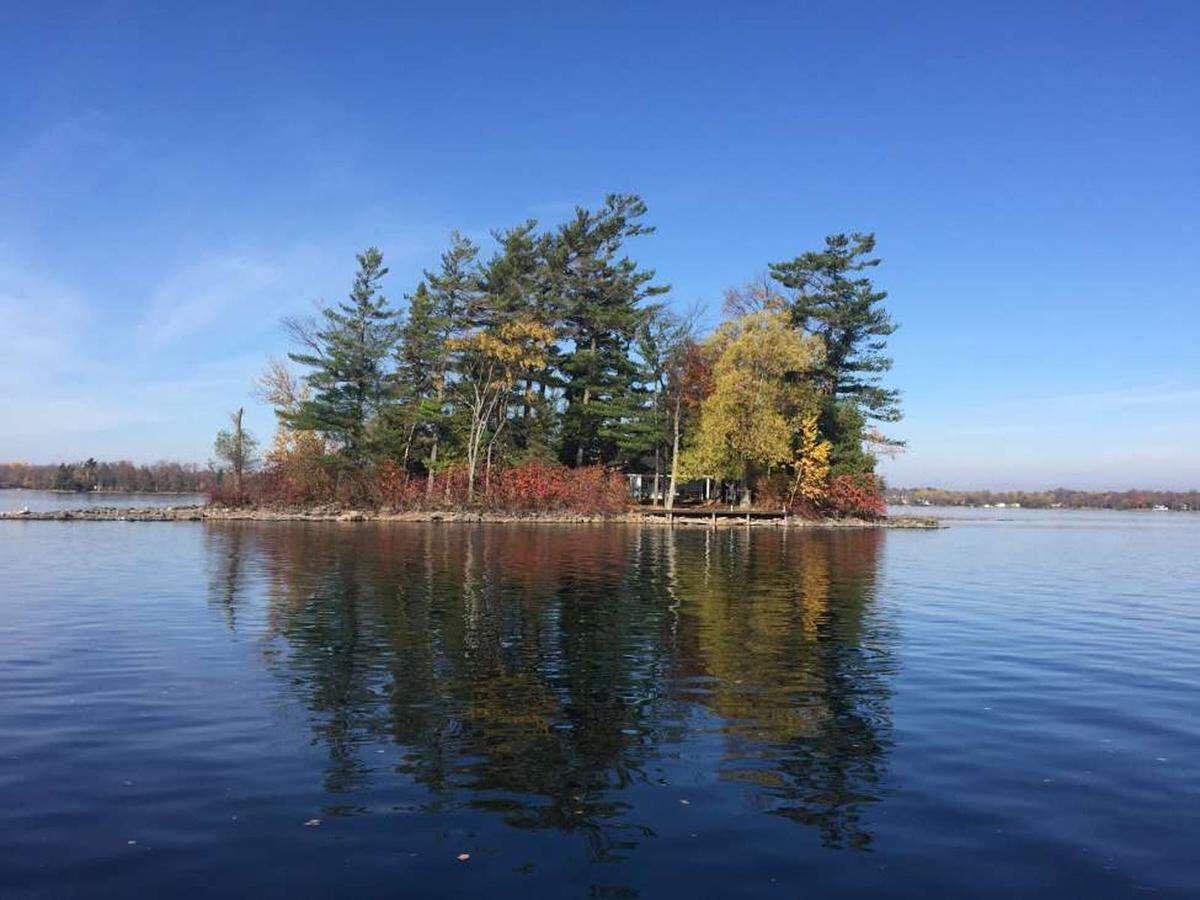 Rothwell Island im Rideau Canal im kanadischen Ontario kann man bereits für 419.000 Dollar erwerben.
