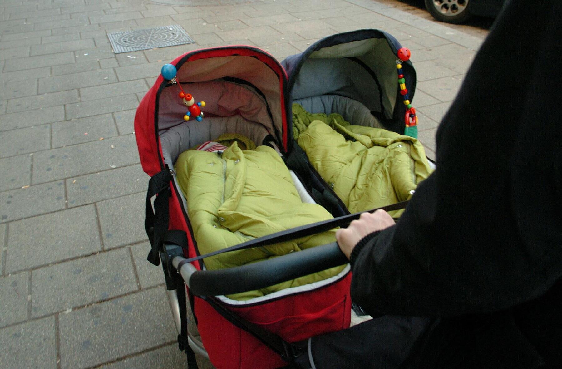 Zwei-Kind-Familien verlieren durch Aussetzung der Valorisierung kommendes Jahr 300 Euro