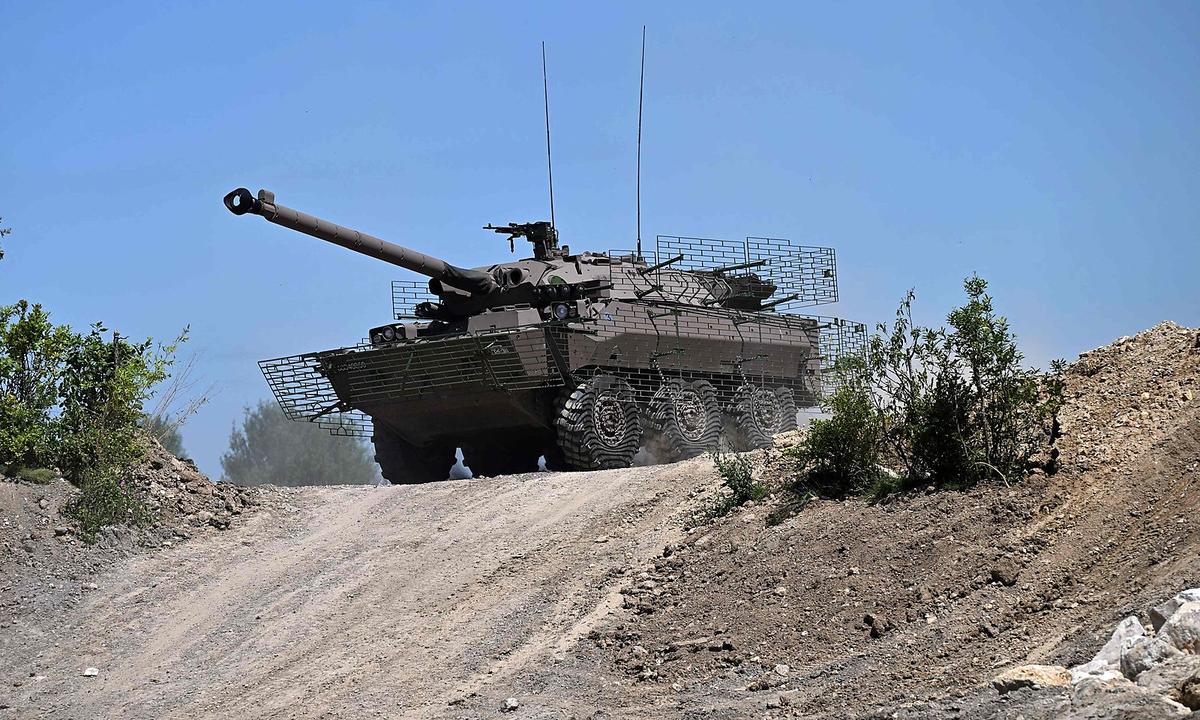 FILES-FRANCE-UKRAINE-RUSSIA-CONFLICT-WAR