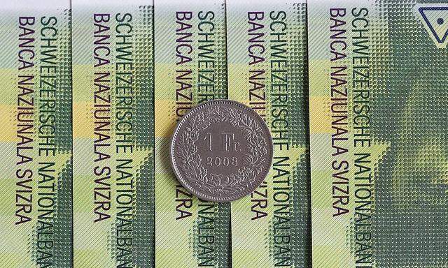 Themenbild Waehrung Schweizer Franken Schweizer Franken Geldscheine CHF Fraenkli Wechselkurs